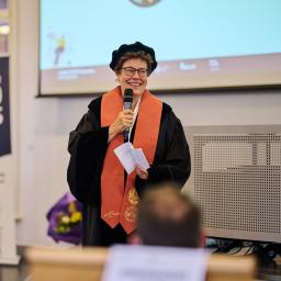Liesbet van Zoonen 